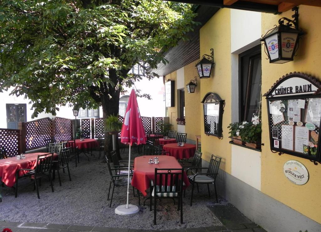 Gasthof Gruener Baum Kirchberg am Wechsel Exterior photo
